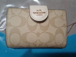 Coach Jes Crossbody Bag ♧White♧, Luxury, Bags & Wallets on Carousell