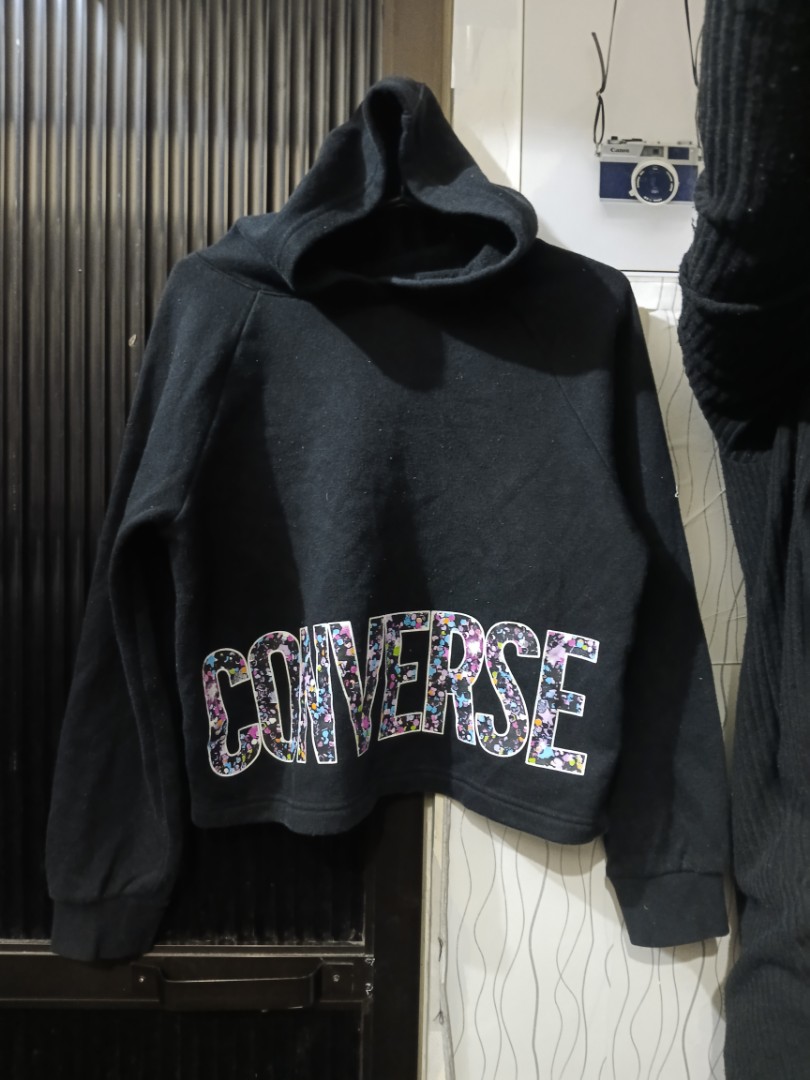 Converse Hoodie, Women's Fashion, Coats, Jackets and Outerwear on Carousell
