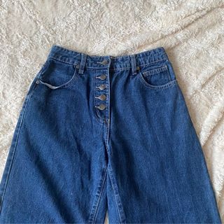 (Category: ) located in . Submitted by morelipstick (Listing ID 1261375024, Image 1). Description: .