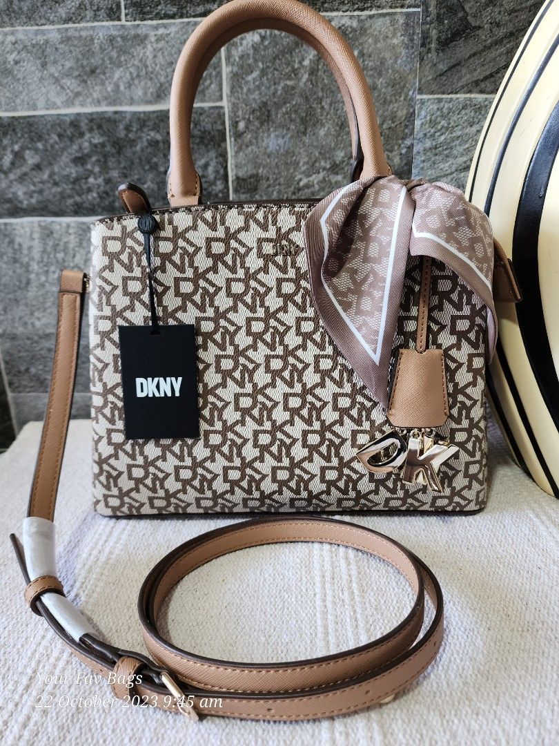 Dkny bryant park Demi bag Brown/black Logo Crossbody Logo