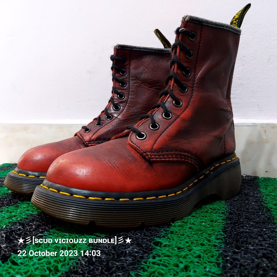 Doc martens rub on sale off