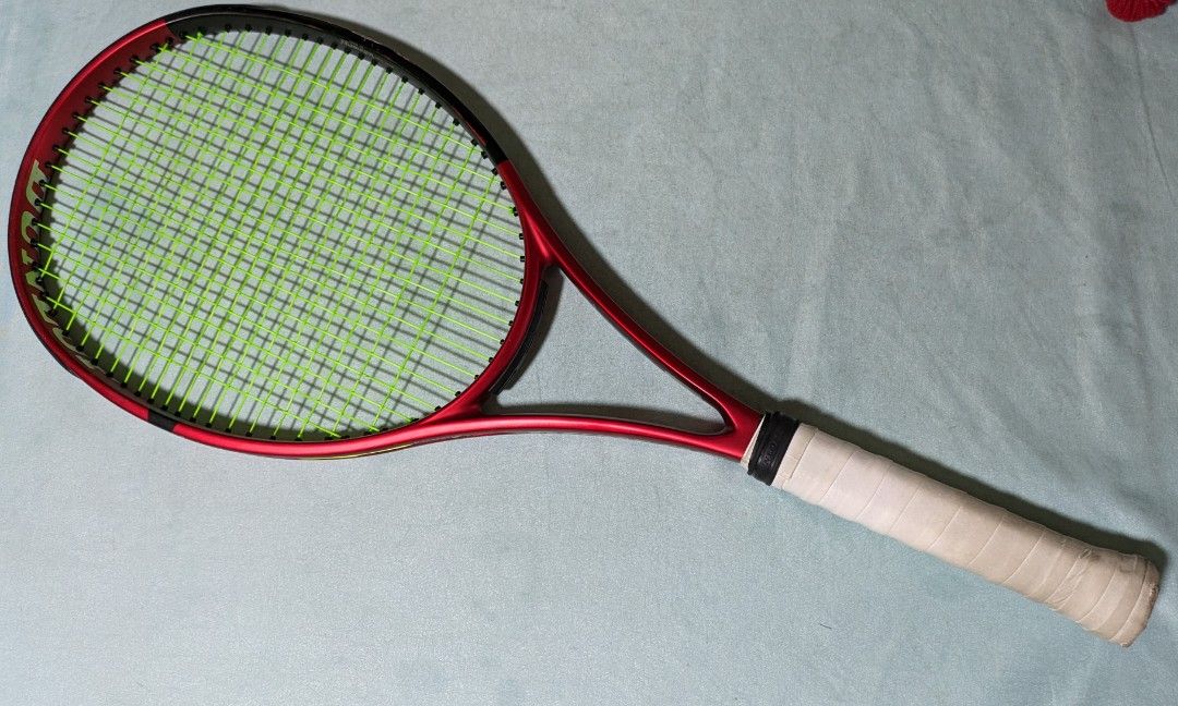 Dunlop Tennis Racquet, Sports Equipment, Sports & Games, Racket & Ball