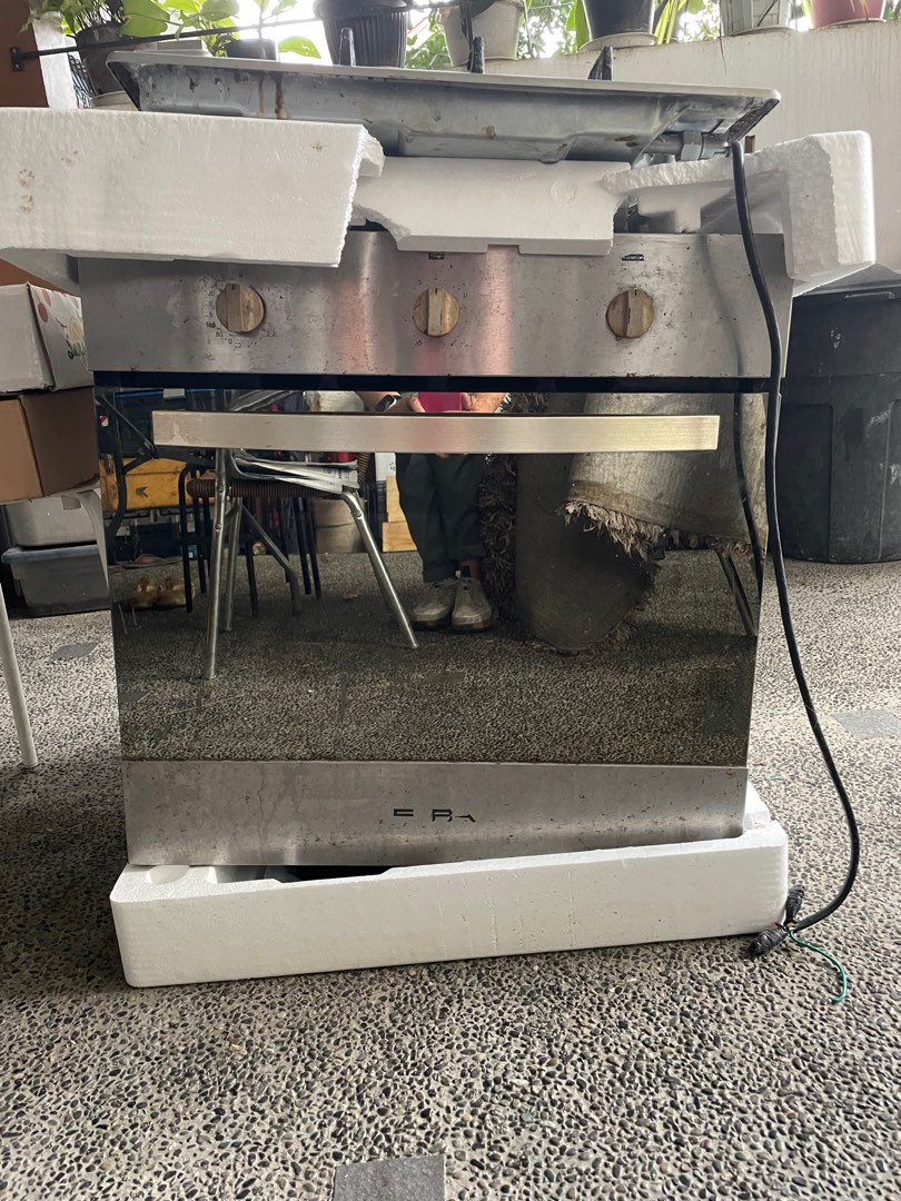 Elba Oven with free Elba cooktop, TV & Home Appliances, Kitchen