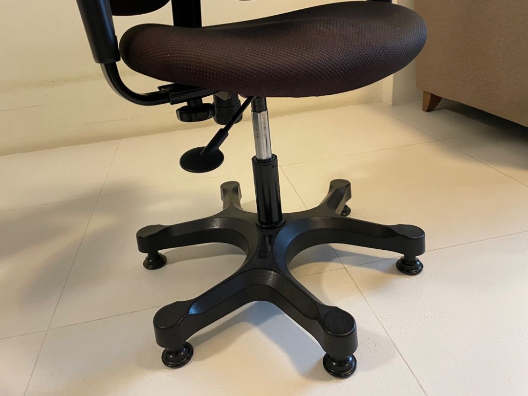 German office online chair brands