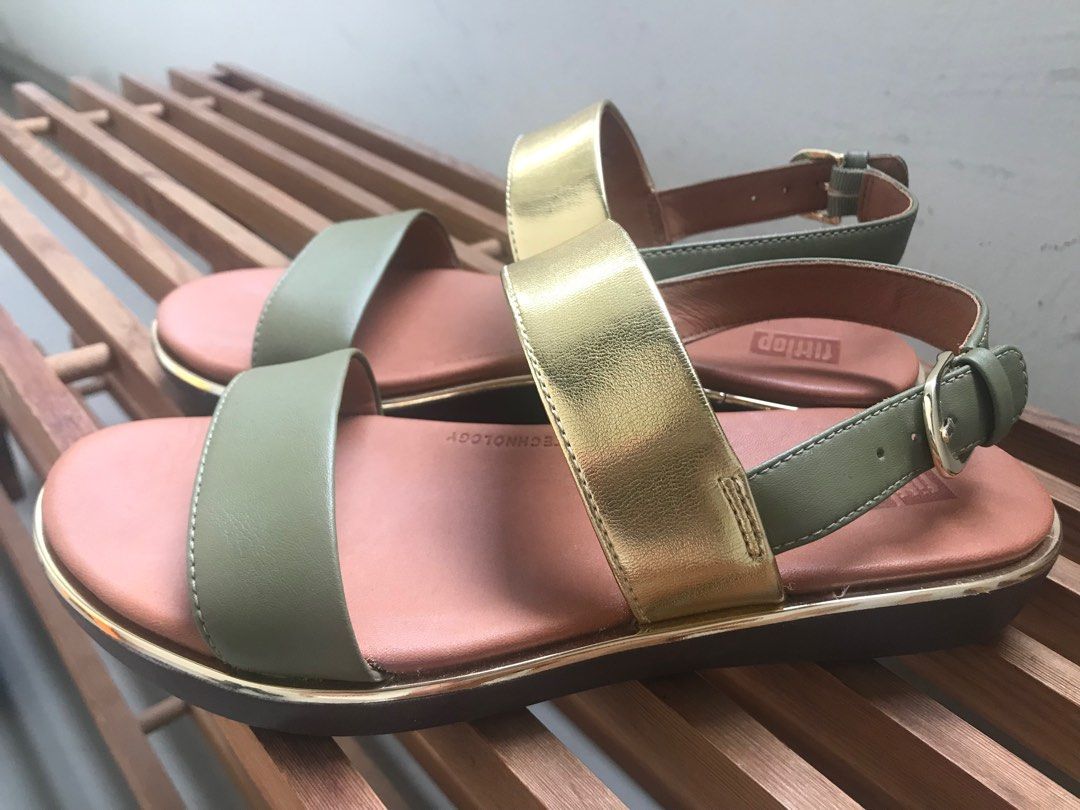 Gold fitflops discount
