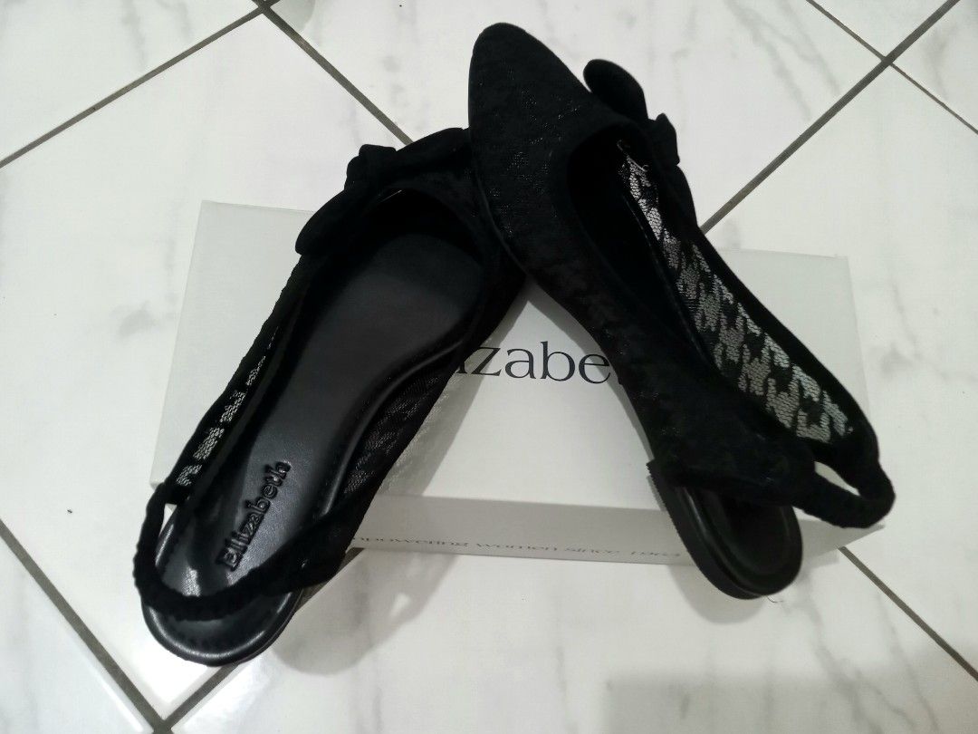 Flat discount shoes elizabeth