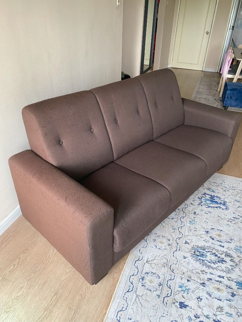 Second hand 3 online seater couch