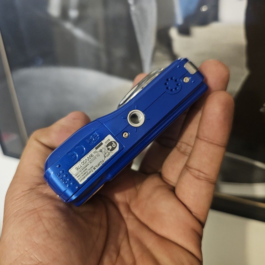 Fujifilm Digicam 10.2 Megapixels, Photography, Cameras on Carousell