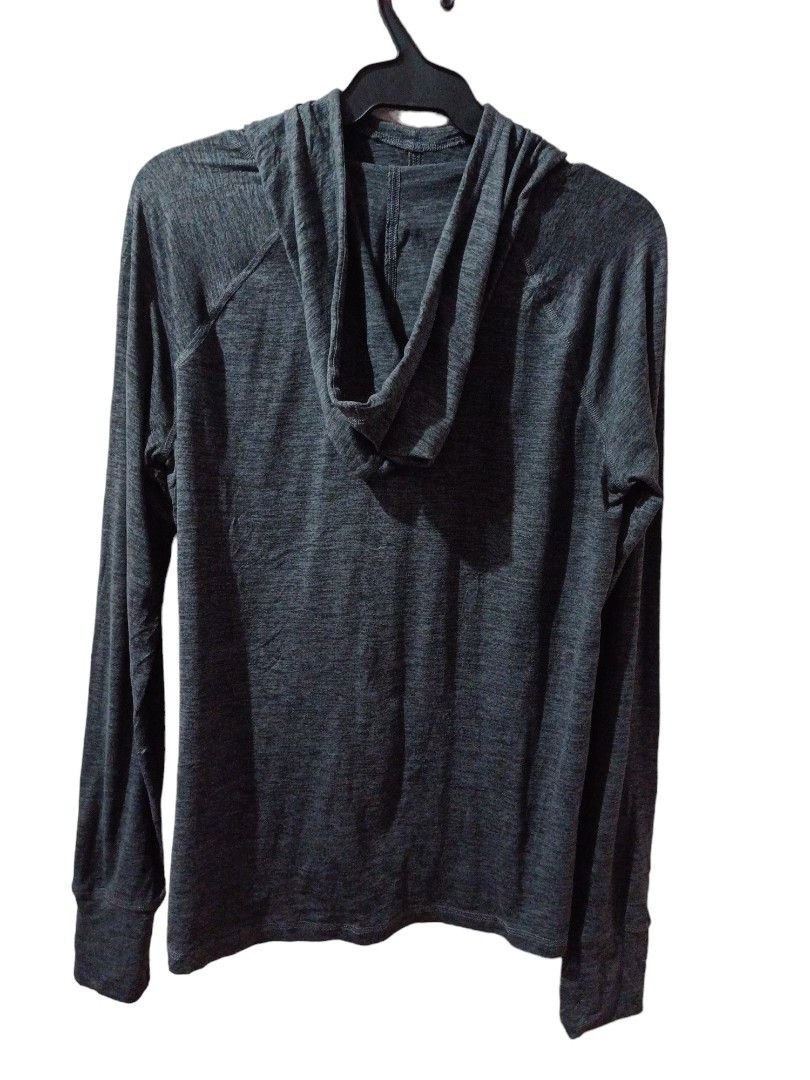 Gaiam sweatshirt top