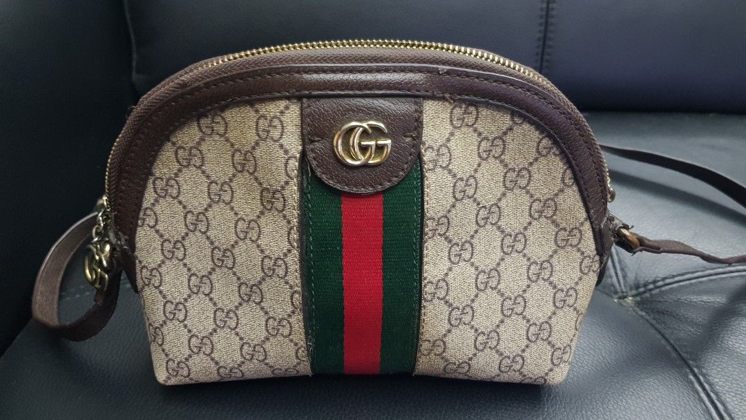 Gucci small sling clearance