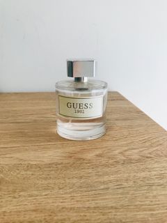 (Category: ) located in . Submitted by preloved_hanismeow (Listing ID 1261368760, Image 1). Description: .