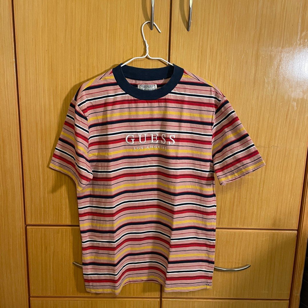 GUESS Vintage Pop up Art T shirt GUESS T