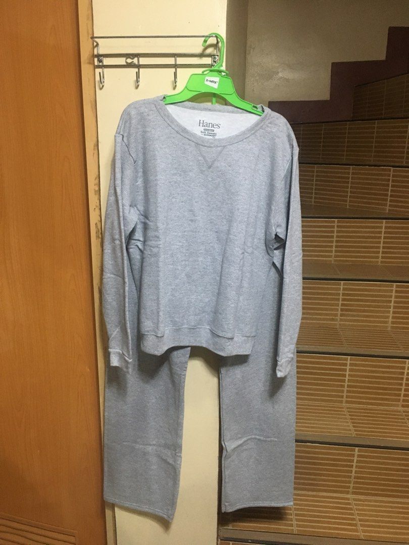 Hanes sweatshirt and sweatpants set online
