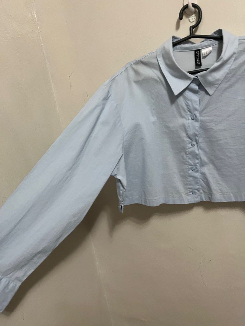 H&M Crop Button Up Longsleeve Top (Category: Longsleeves) located in Valenzuela. Submitted by cheerios09 (Listing ID 1261354263, Image 2). Description: Size medium Used a couple of times only Bdo/gcash Shipping via ggx starts at 80 metro manila.