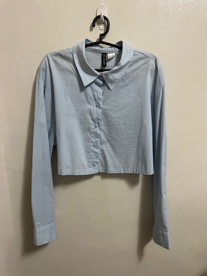 H&M Crop Button Up Longsleeve Top (Category: Longsleeves) located in Valenzuela. Submitted by cheerios09 (Listing ID 1261354263, Image 1). Description: Size medium Used a couple of times only Bdo/gcash Shipping via ggx starts at 80 metro manila.
