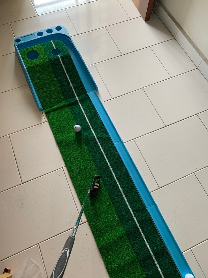 Home golf practice set, Sports Equipment, Sports & Games, Golf on Carousell