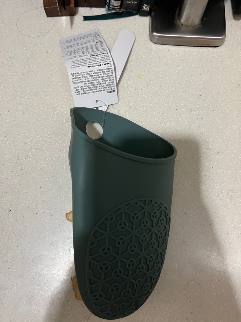 IKEA Oven Mitt, TV & Home Appliances, Kitchen Appliances, Ovens