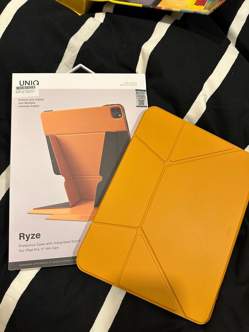 UNIQ  Ryze iPad Pro 11 Case (2nd-4th Gen) Case