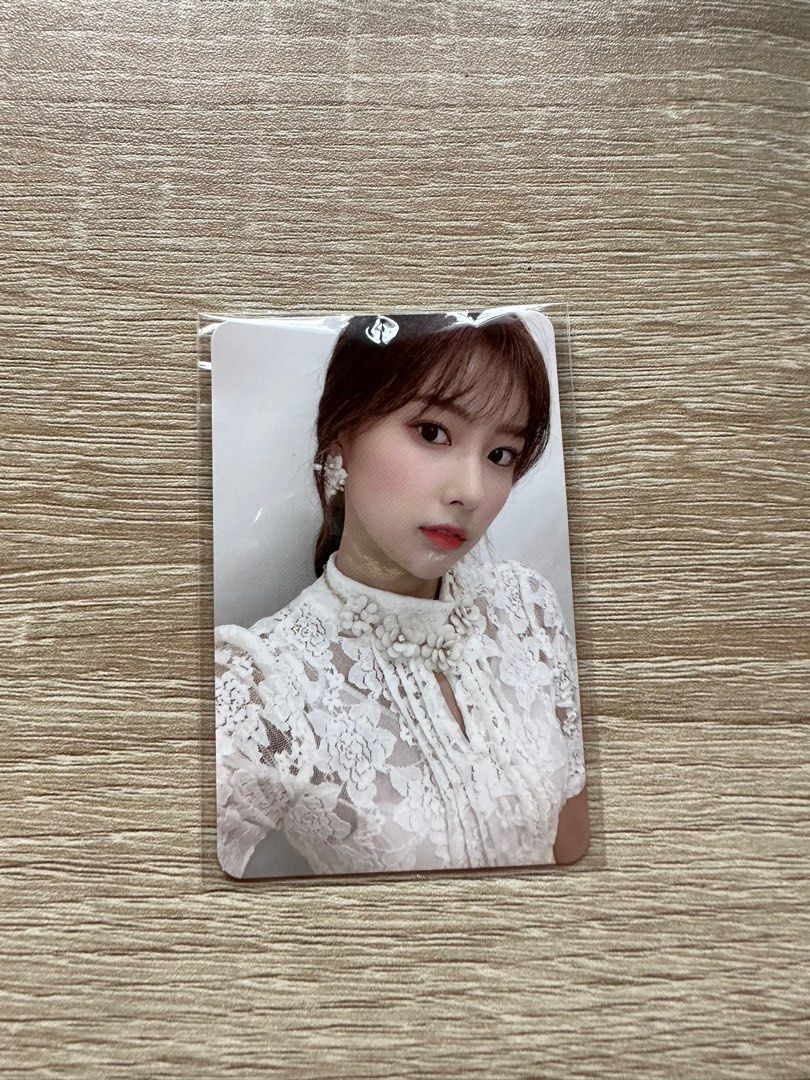 IZONE HYEWON (Category: K-Wave Merchandise) located in Kluang. Submitted by ch017740 (Listing ID 1261347036, Image 1). Description: .