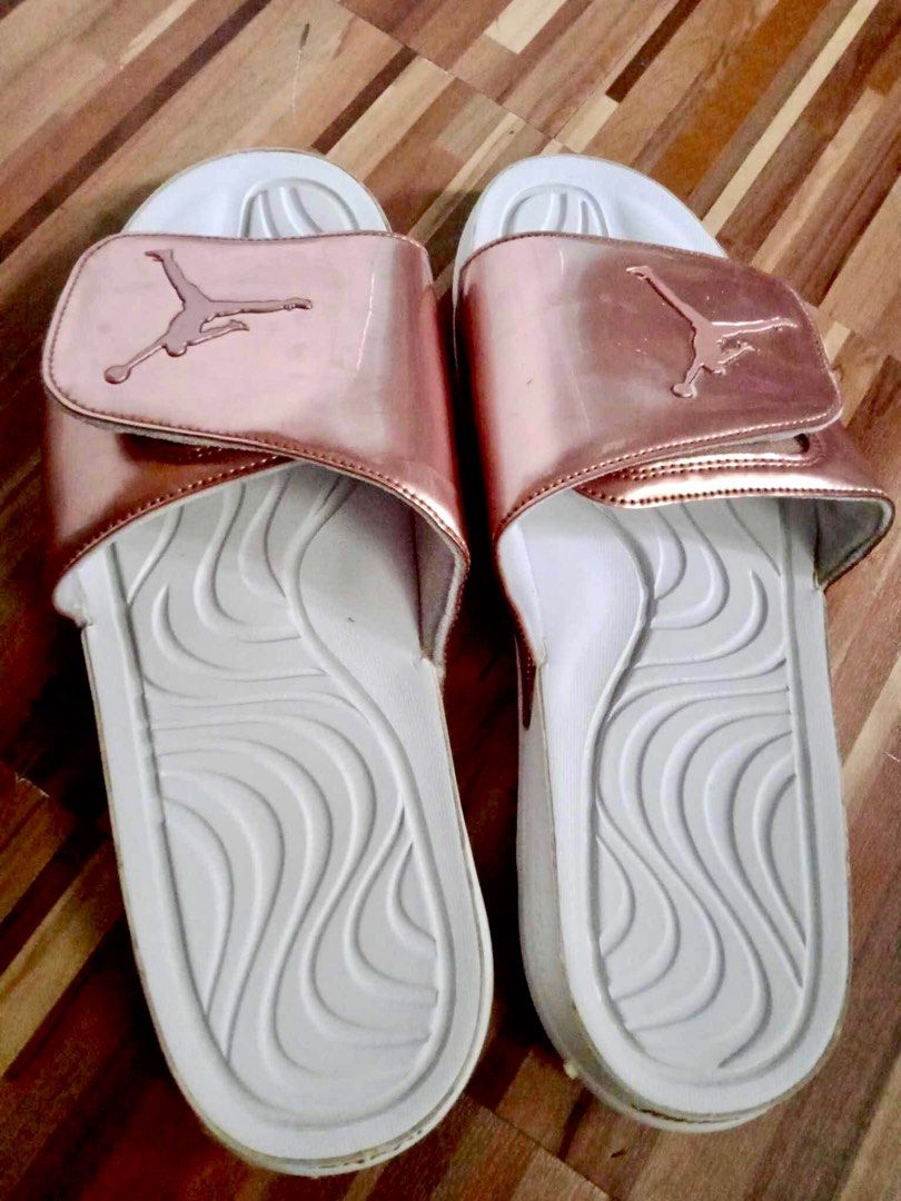 Jordan pinnacle flip flops sales