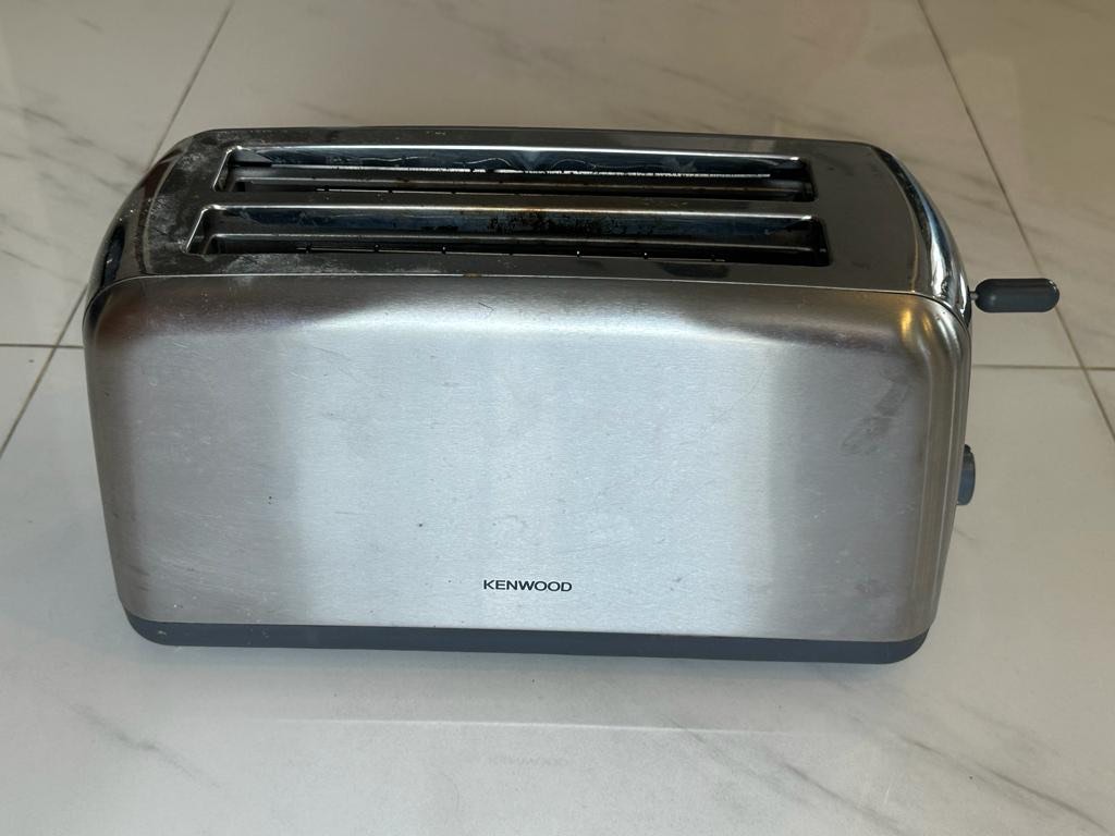 Kenwood 4slice toaster, TV & Home Appliances, Kitchen Appliances