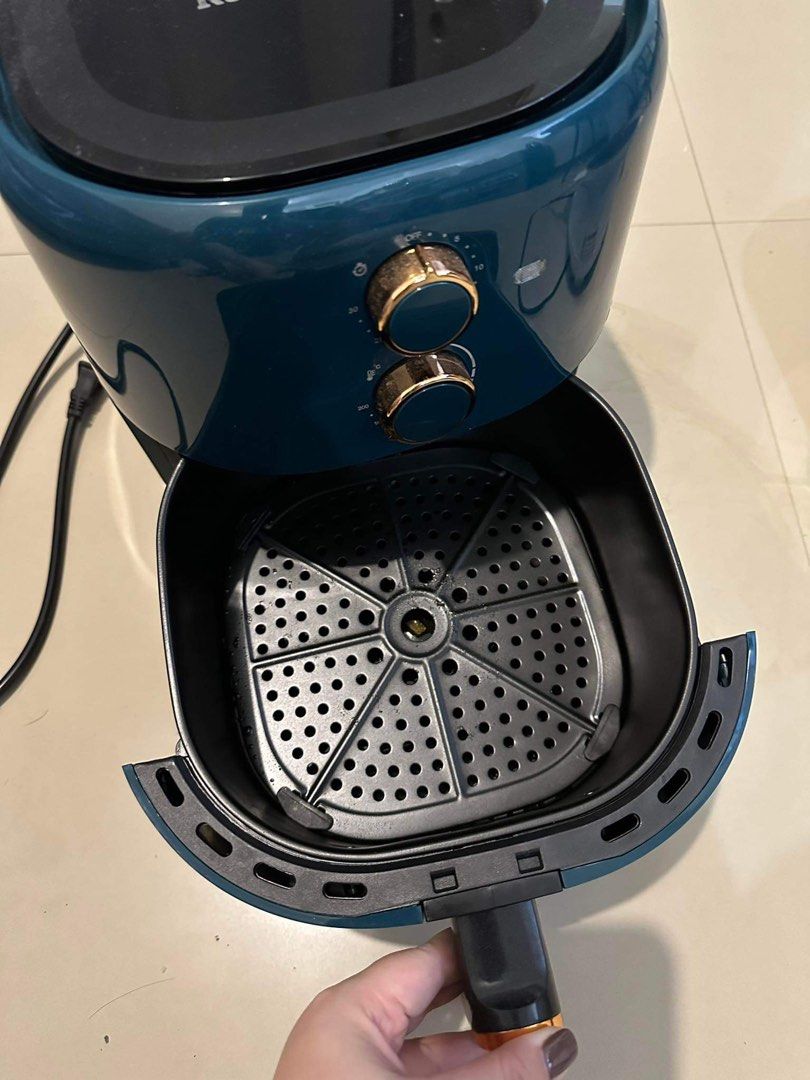 KUCHENLUXE 4.5L AIR FRYER, TV & Home Appliances, Kitchen Appliances, Cookers on Carousell