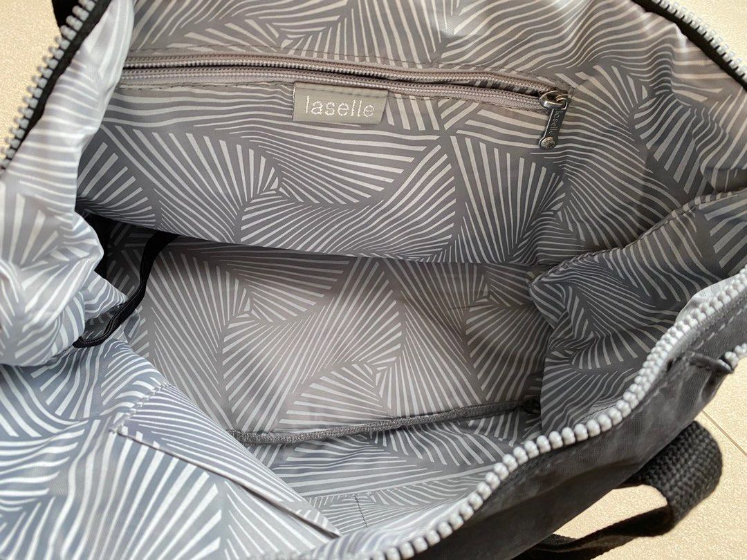 Casual cargo top bag thirty one