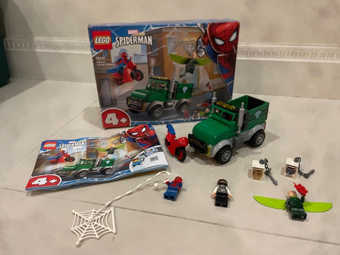 Lego vulture's sales trucker robbery