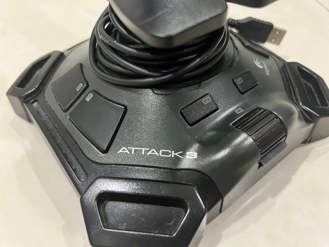 Logitech Attack3 (Category: Controllers) located in Singapore. Submitted by yewwi123 (Listing ID 1261457107, Image 3). Description: Joystick still in good working condition. All buttons tested and working..
