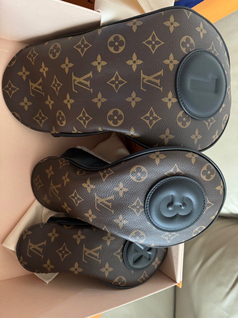 Louis Vuitton Golf Putter Cover, Sports Equipment, Sports & Games, Golf on  Carousell