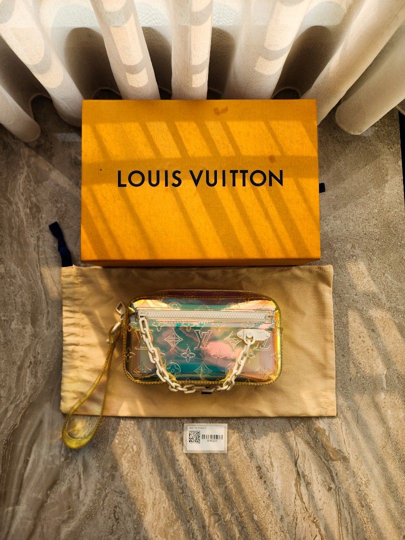 Louis Vuitton Pochette Volga Monogram Prism, Barang Mewah, Tas