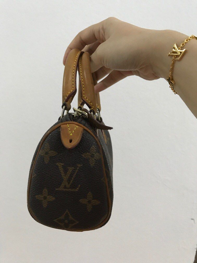 BlackPink Jisoo with Louis Vuitton Speedy 25.High quality LV bag