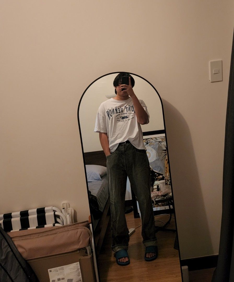 Marithe Francois Girbaud Baggy Pants (Category: Jeans) located in Quezon City. Submitted by themoreofless (Listing ID 1260191052, Image 2). Description: waist 36 x length 45 missing 1 button mb.