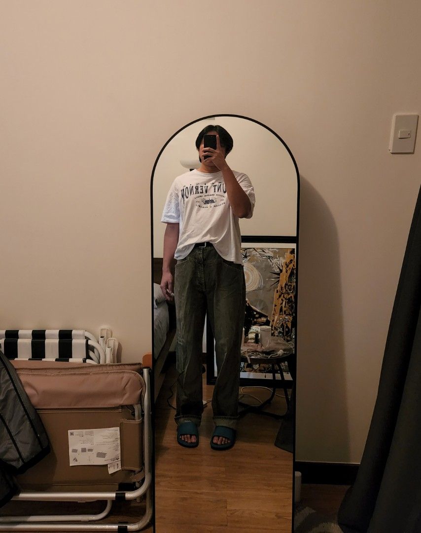 Marithe Francois Girbaud Baggy Pants (Category: Jeans) located in Quezon City. Submitted by themoreofless (Listing ID 1260191052, Image 1). Description: waist 36 x length 45 missing 1 button mb.