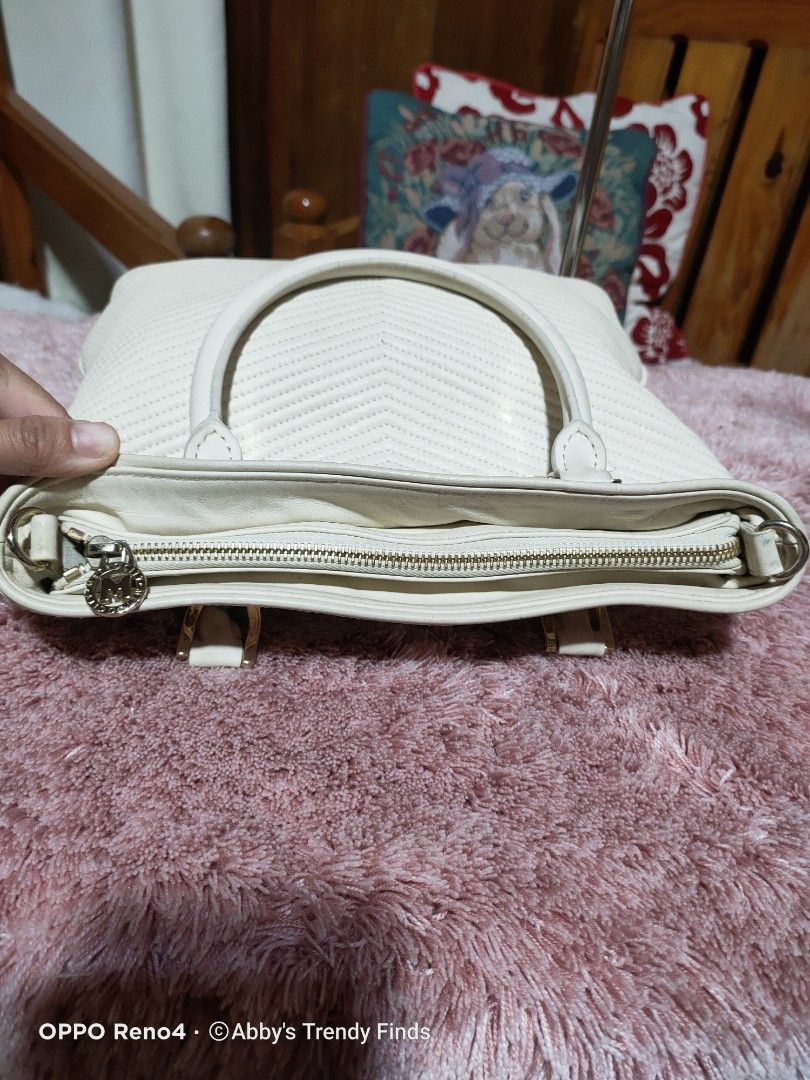 Metrocity bag off white original, Luxury, Bags & Wallets on Carousell