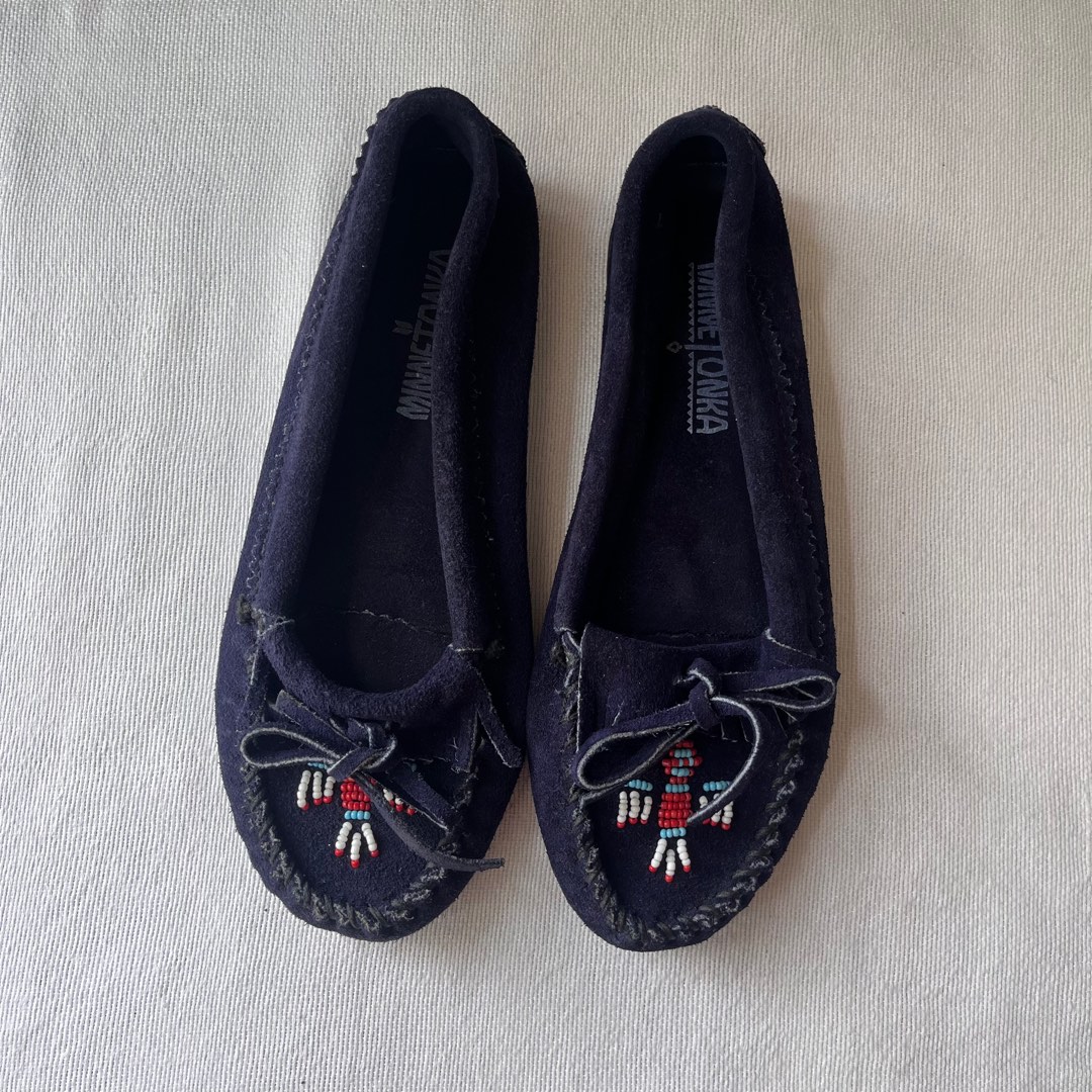 Minnetonka navy blue moccasins hot sale