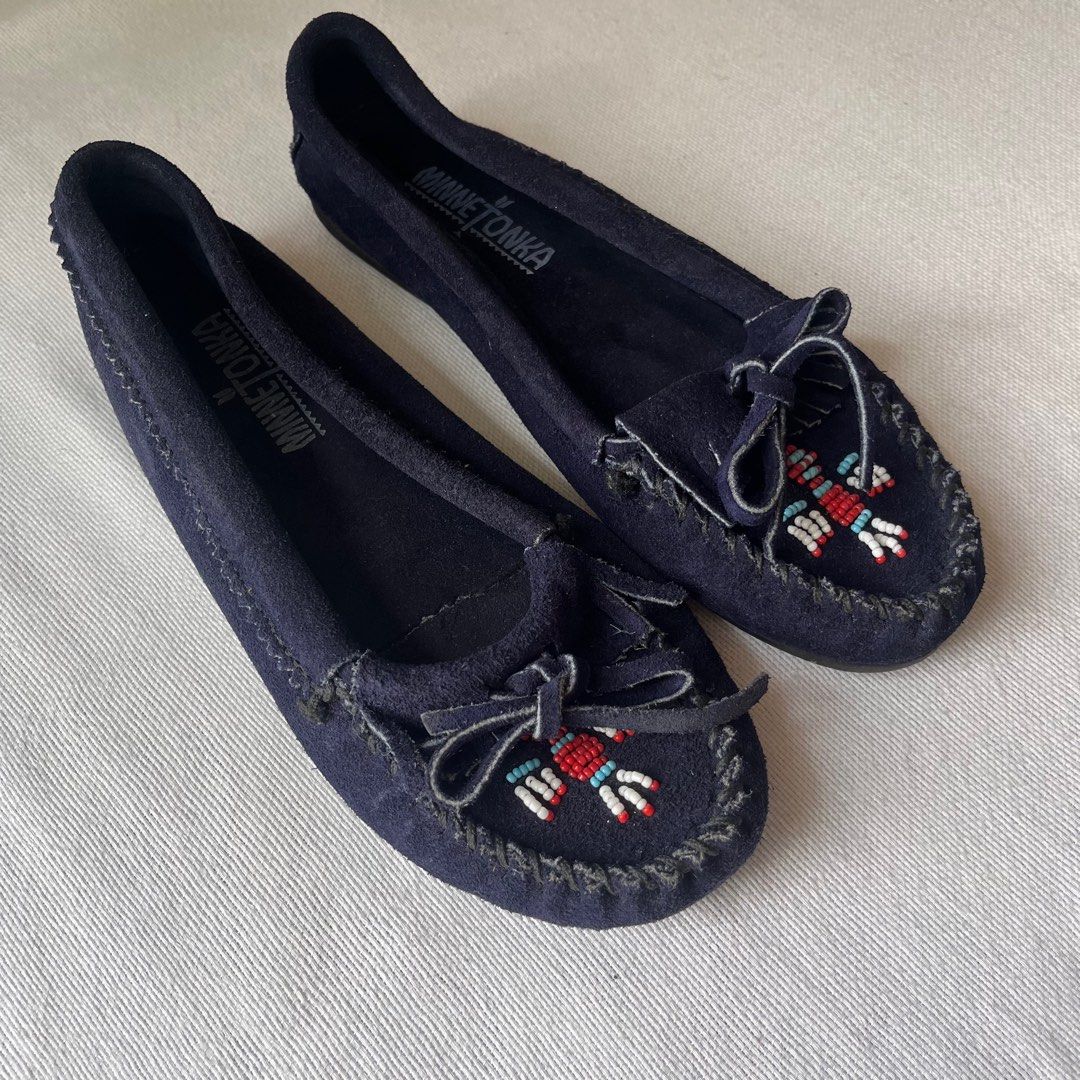 Minnetonka navy blue best sale moccasins