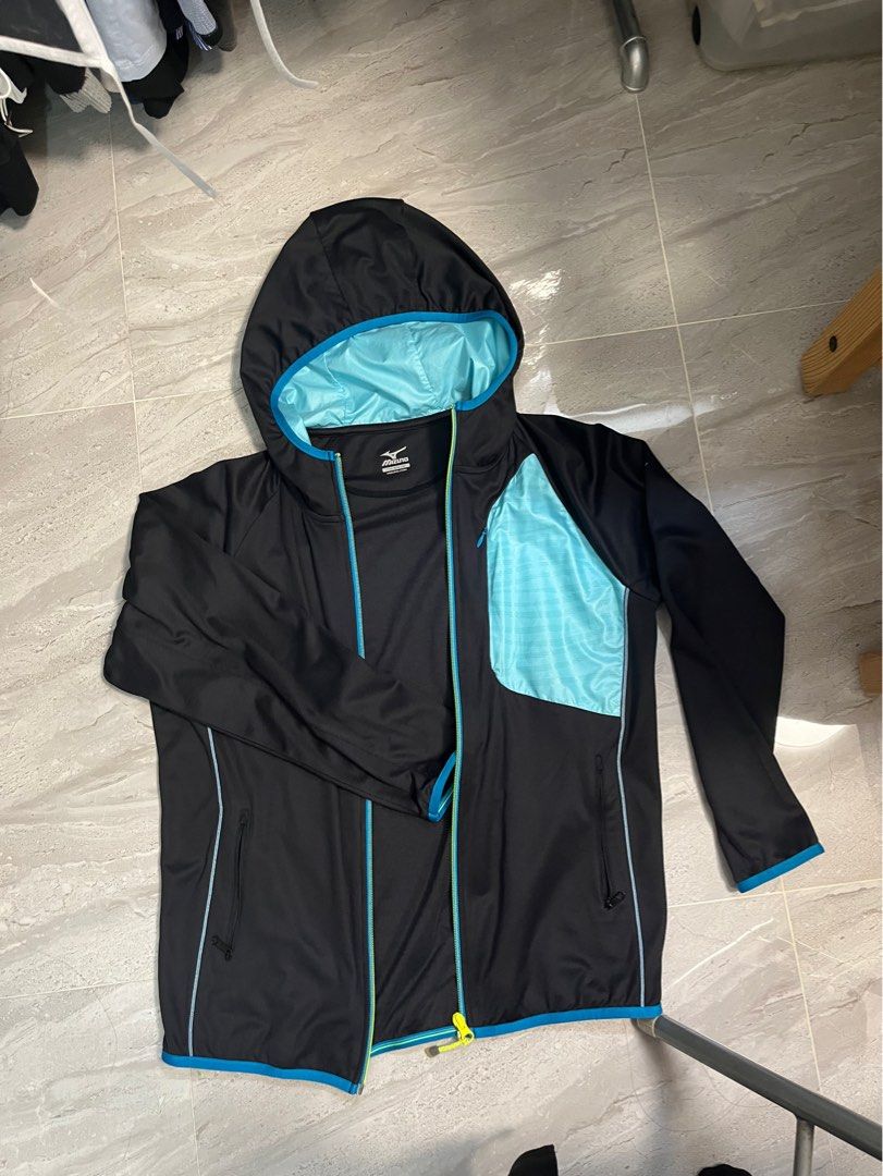 Mizuno coat store
