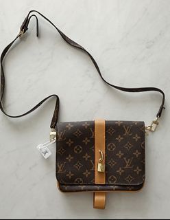 New]Louis Vuitton LOUIS VUITTON case case eye trunk IPHONE X & XS monogram  M62618 Valentine - BE FORWARD Store