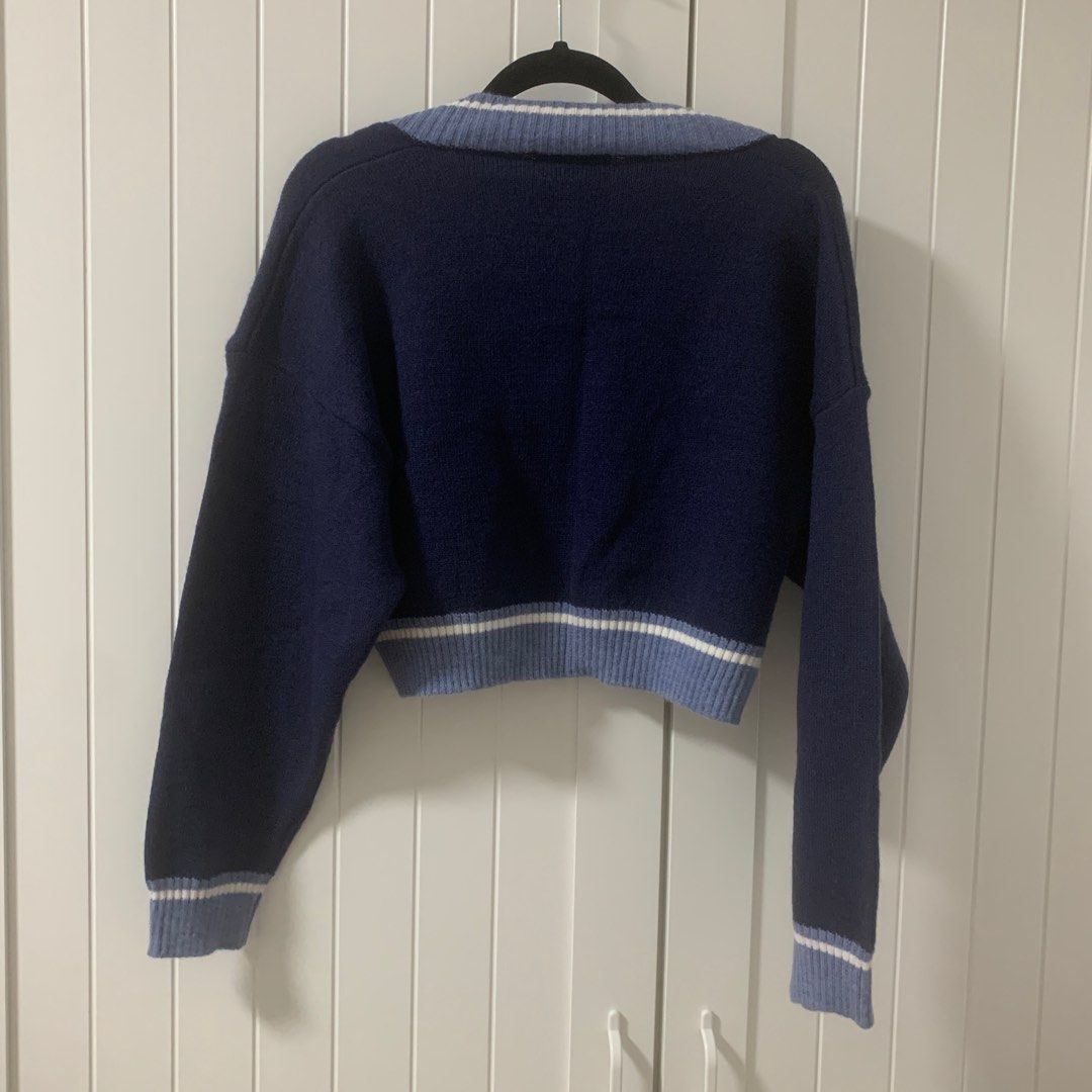 Navy Crop Sweater Women s Fashion Tops Longsleeves on Carousell