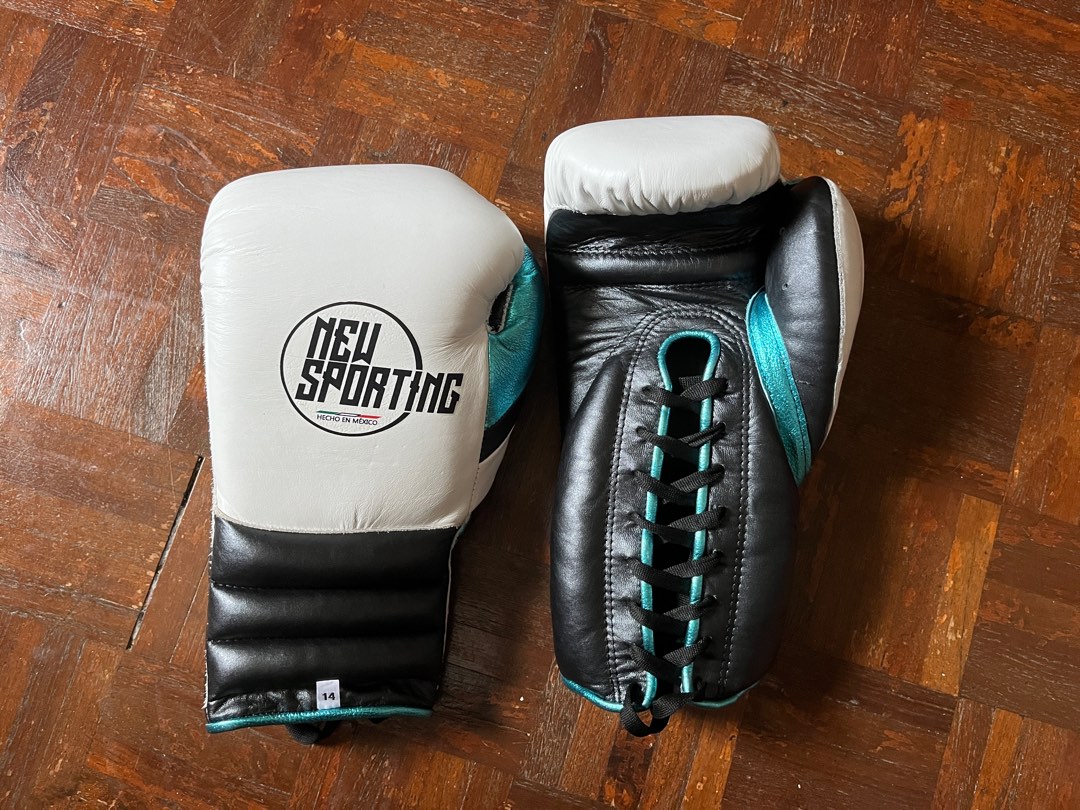 New Sporting boxing gloves 14 oz lace up Sports Equipment Other