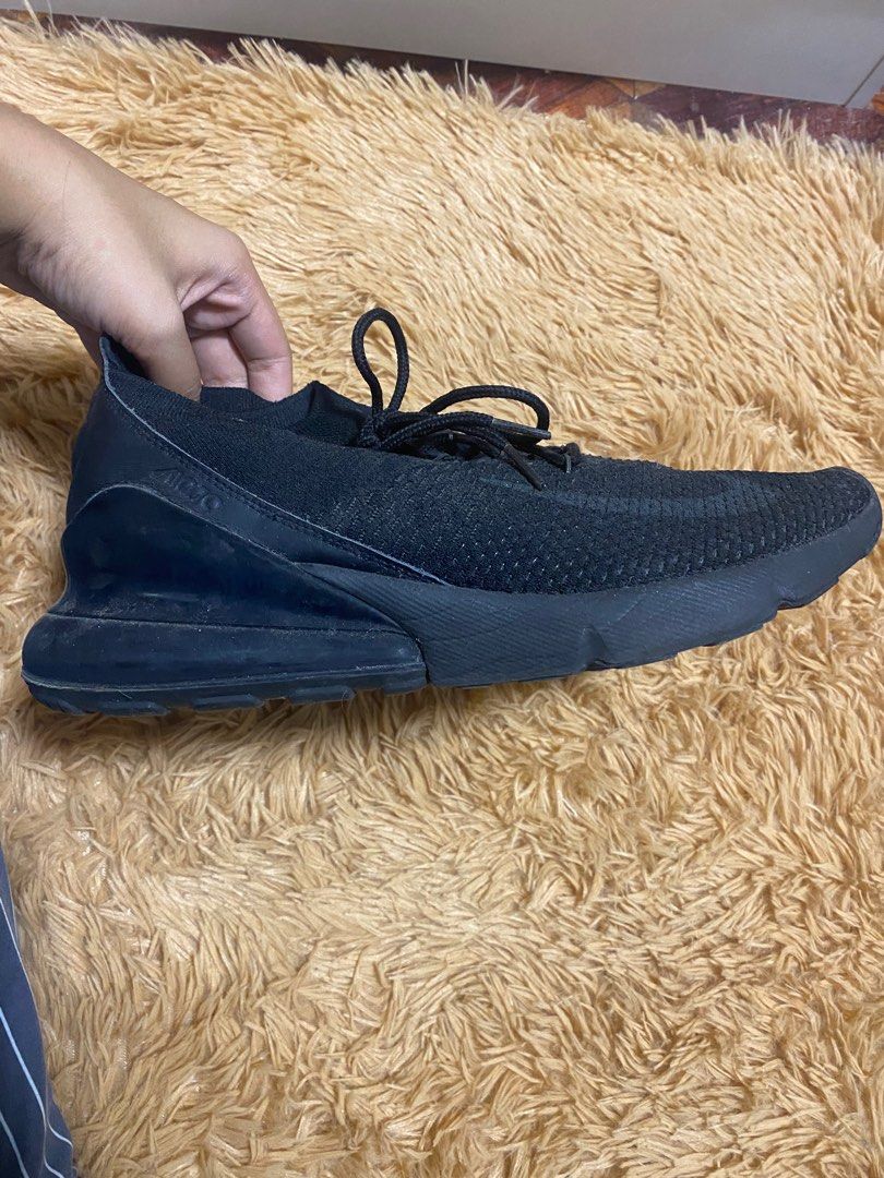 Triple black sales 270 flyknit