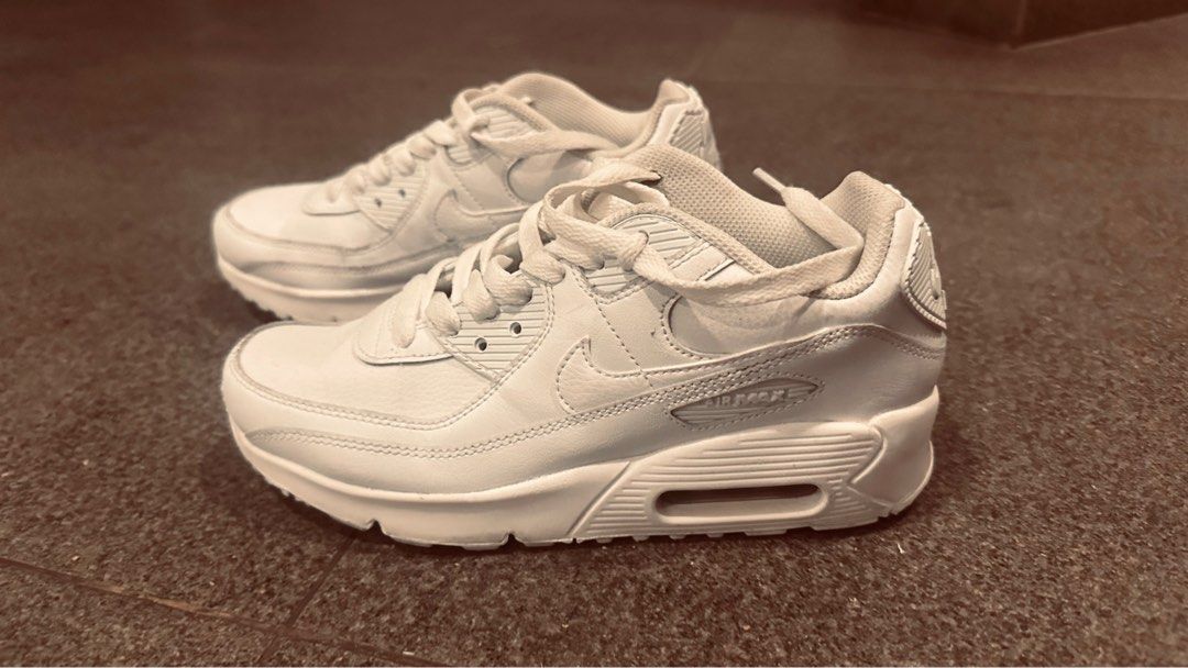 White nike air max junior outlet