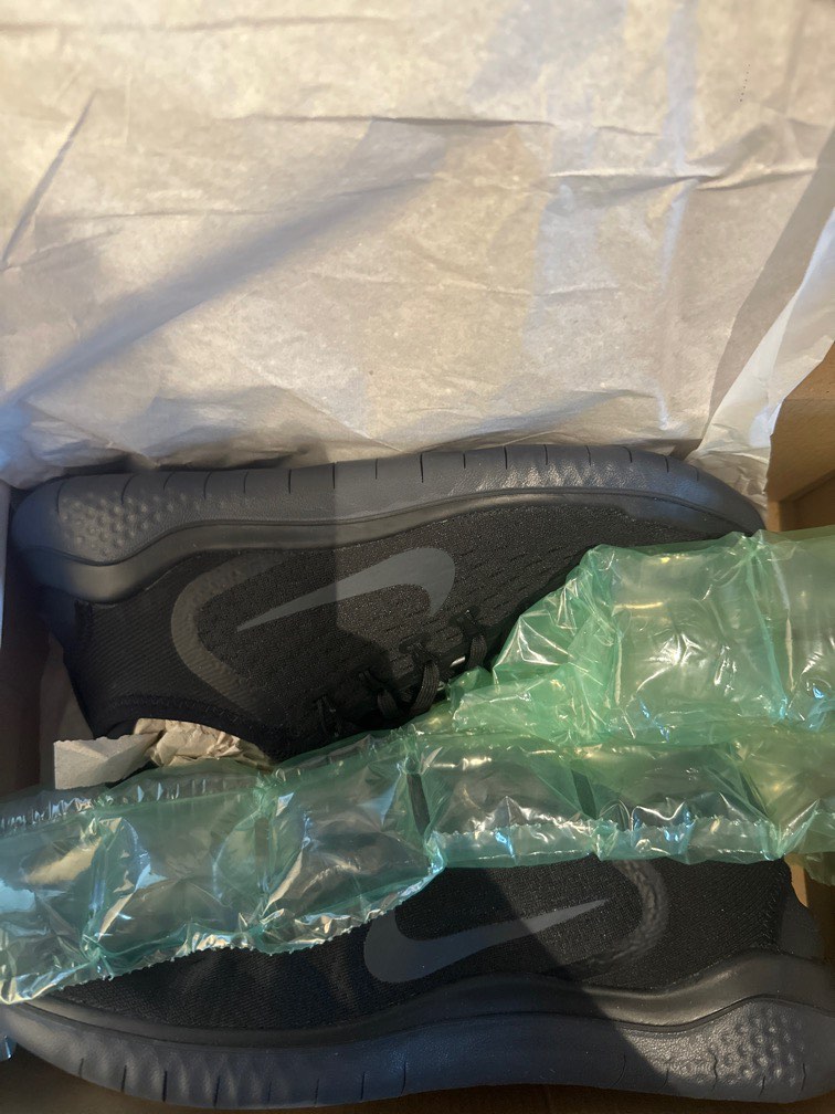 Nike free rn 2018 triple black sales