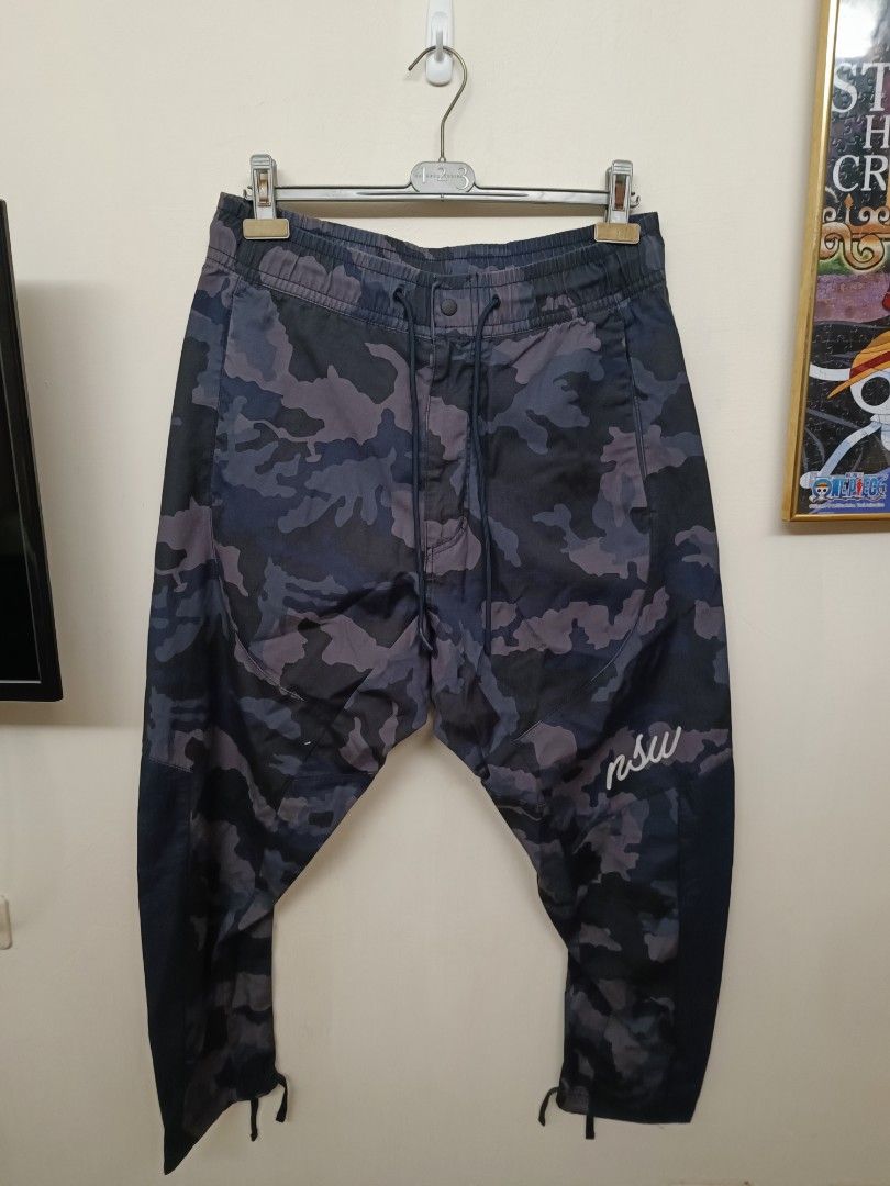 Nike nsw discount camo pants