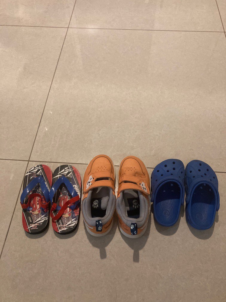 Nike air crocs top
