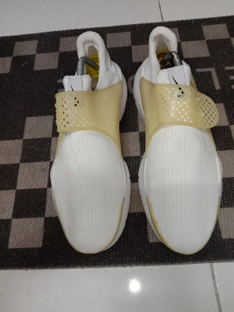 Nike sock sale dart lemon chiffon