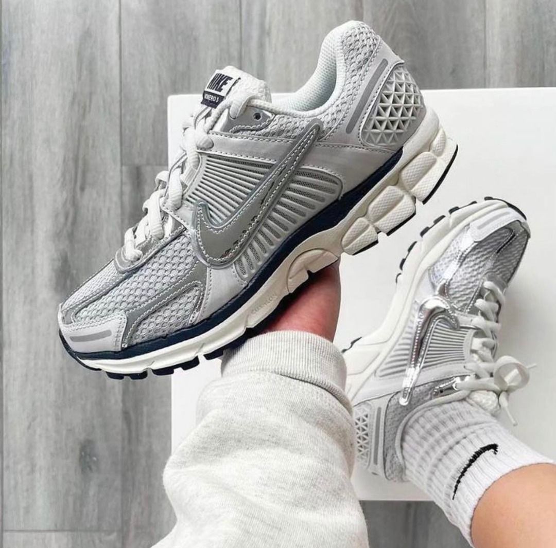 Nike vomero 5 womens 2025