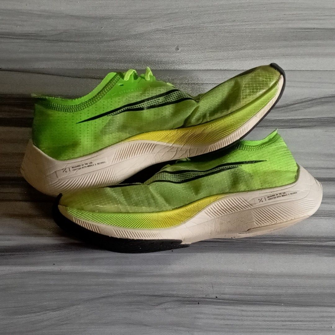 Nike vaporfly green on sale