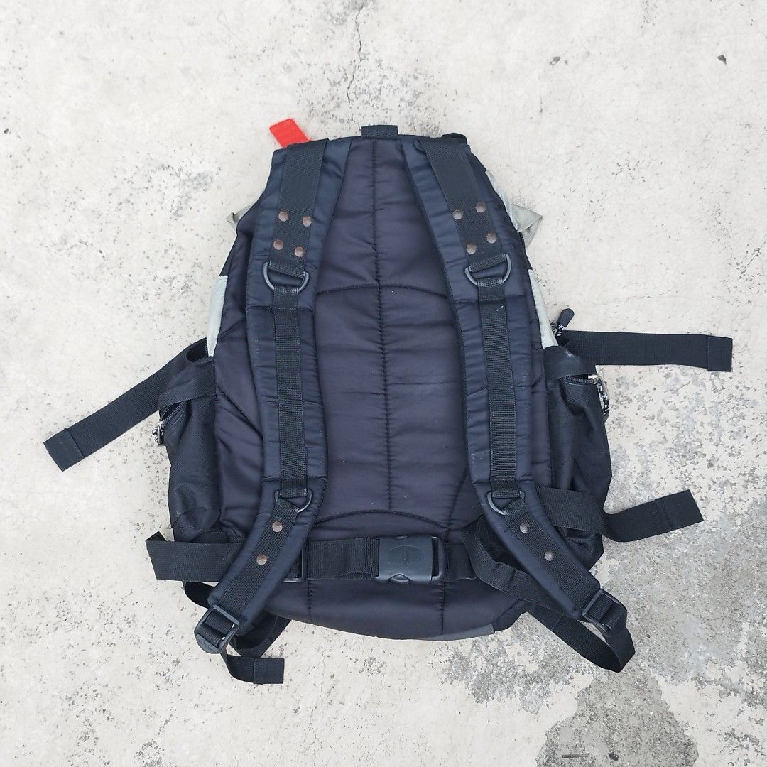 Oakley Backpack Bag Men s Fashion Bags Backpacks on Carousell